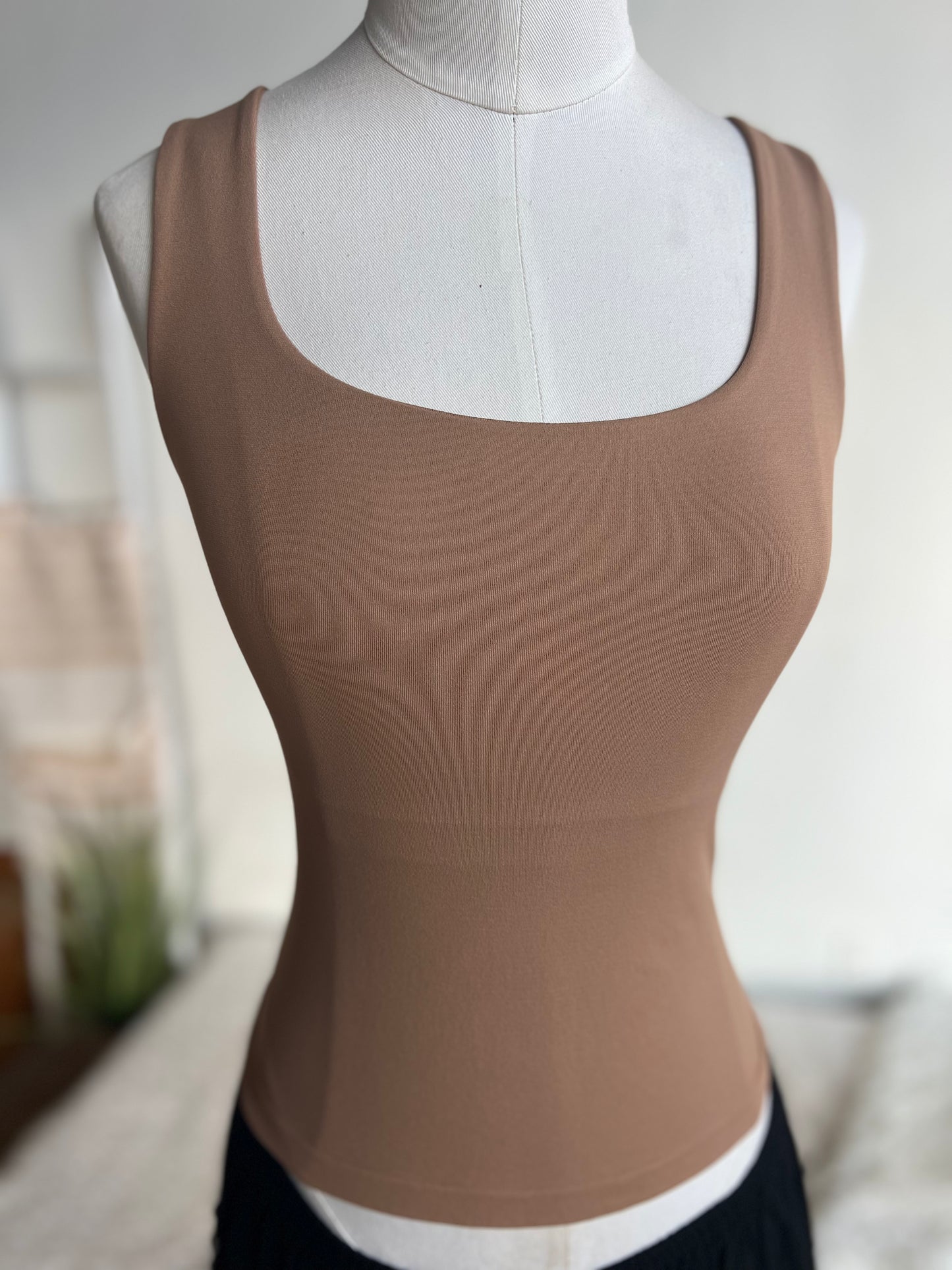 Olivia Coconut Seamless Square Neck Tank